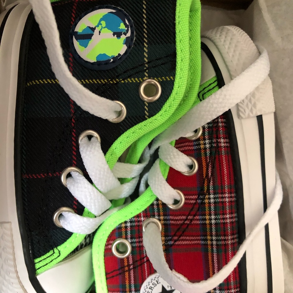 Converse - Picture 4 of 4